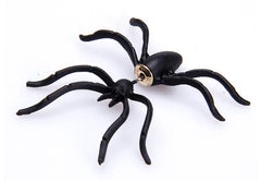 Crawling Spider Earrings (1 Pair)
